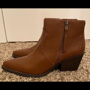 Circus by Sam Edelman Booties, size 10